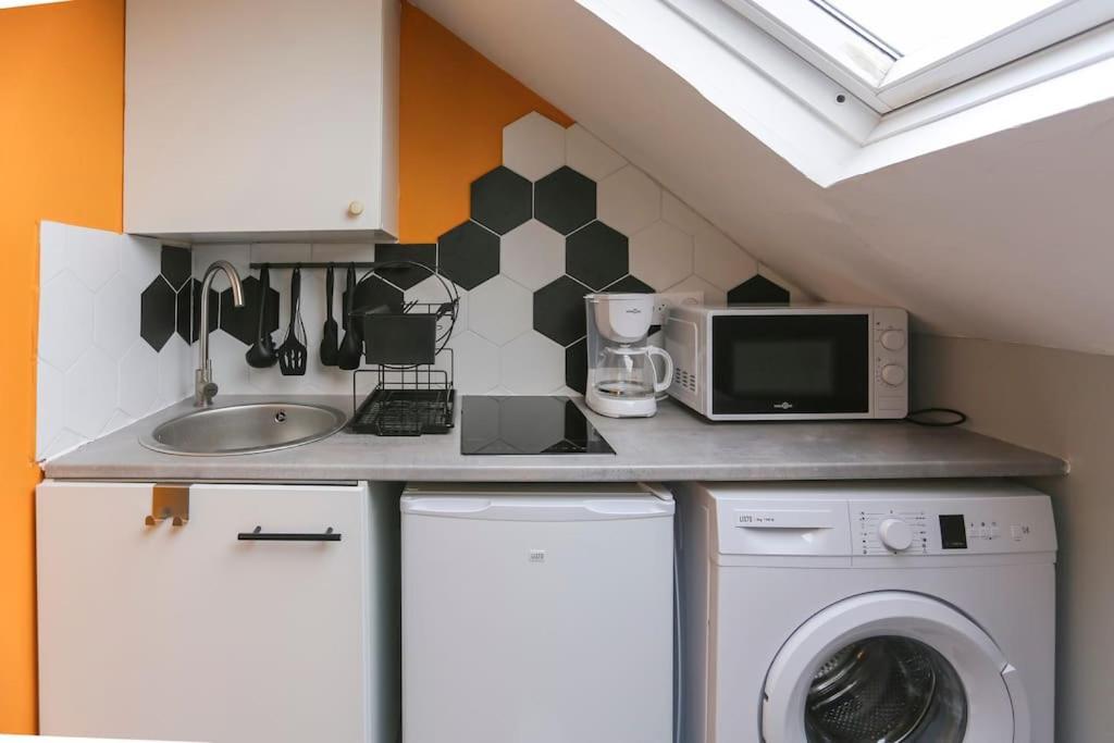 Le Nid D 2 Pers 8 Min Centre & Gare Appartement