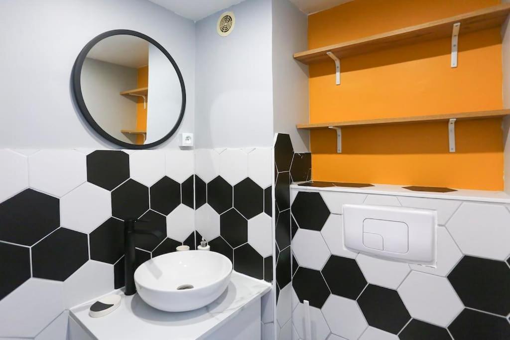 Le Nid D 2 Pers 8 Min Centre & Gare Appartement *